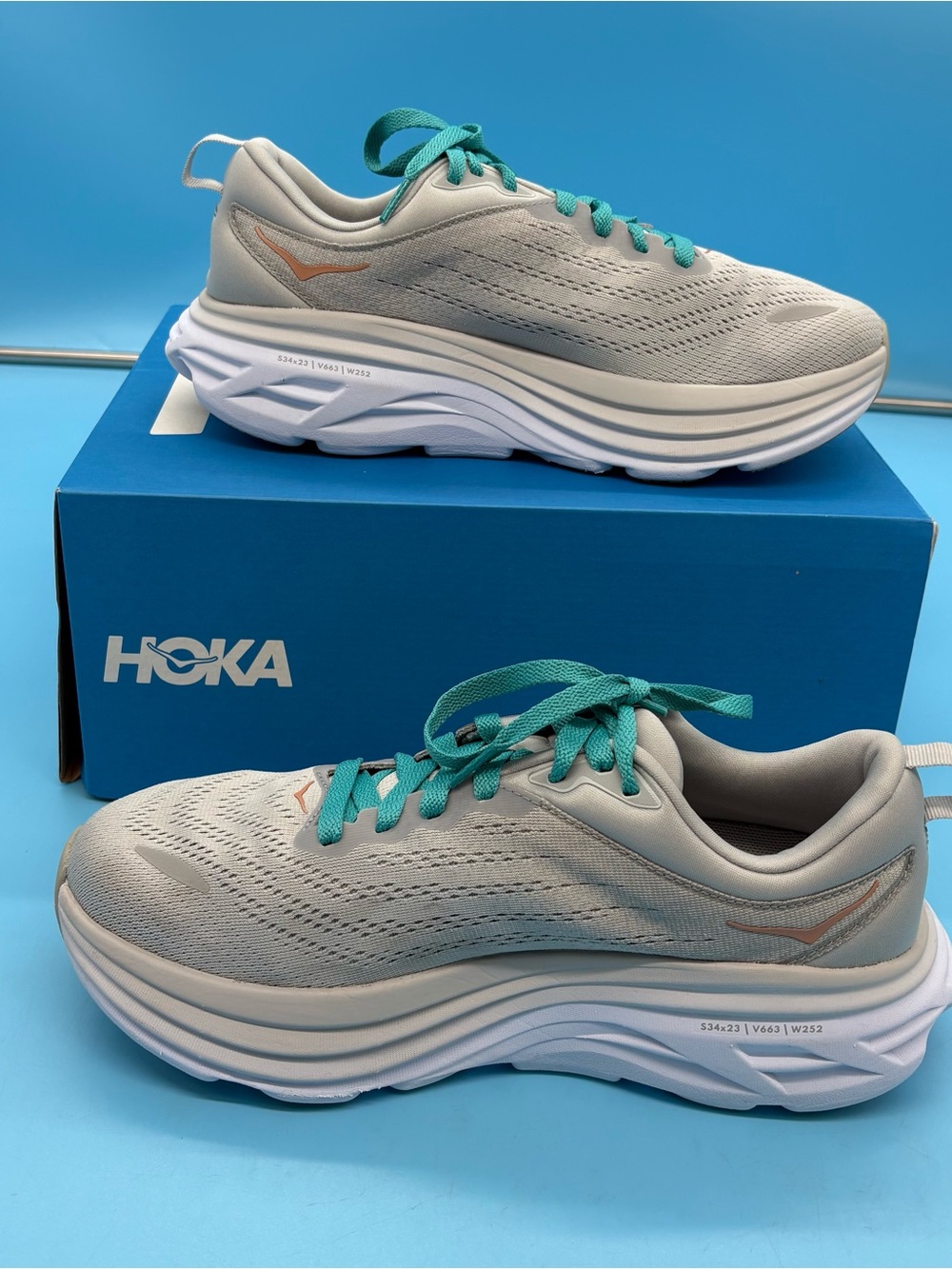 HOKA Women's Bondi 8 Running Shoe Grey Blue Size 10D - Picture 2 of 11